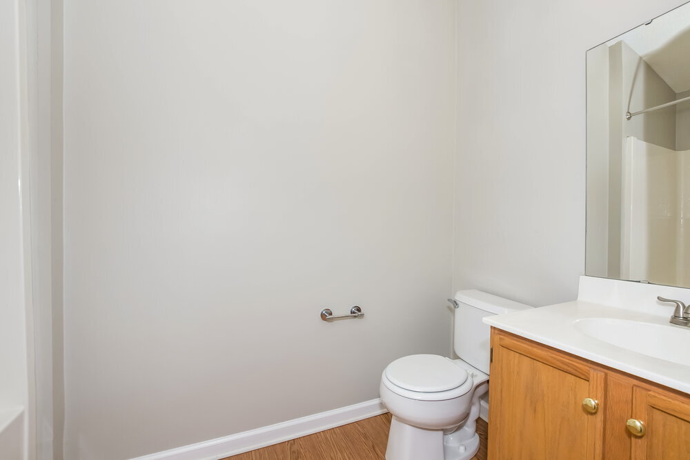 Building Photo - 925 Treasure Pl SW