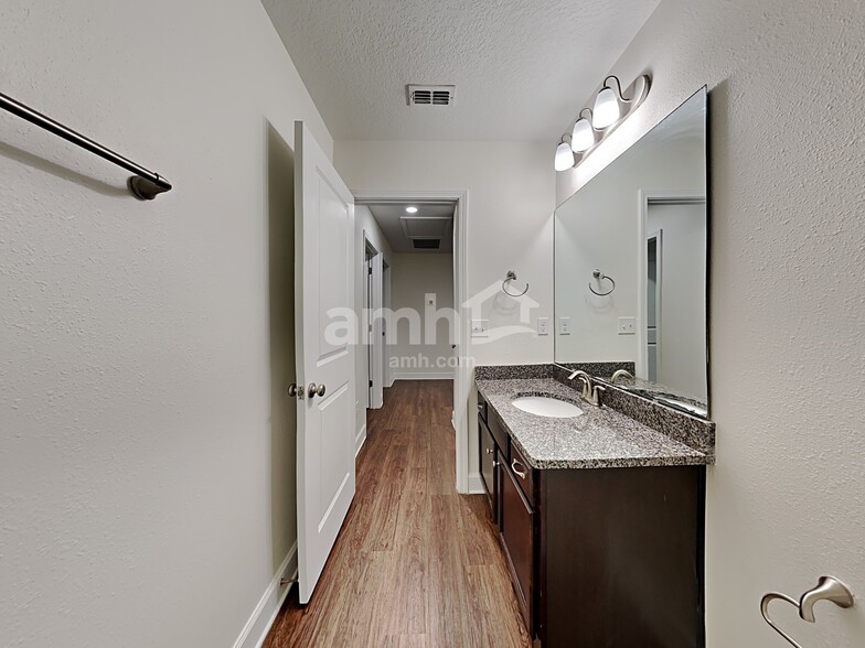 Building Photo - 2849 Calebs Cove Way
