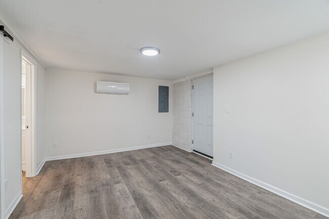 Building Photo - 2827 Shiloh Cir