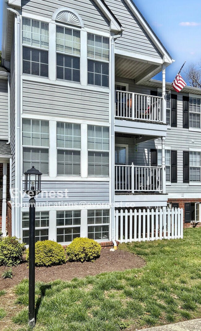 Building Photo - 10217 Wolfe Manor Ct
