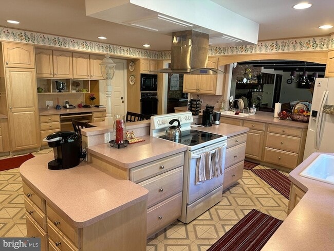 Building Photo - 600 Glenside Rd