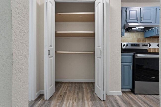 Building Photo - Beautiful home in Moss Point