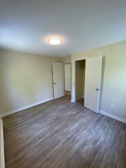 Building Photo - 395 Wilbraham St