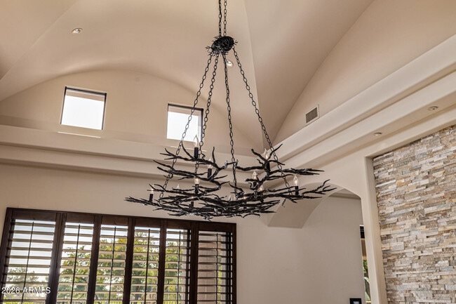 Building Photo - 8406 E Calle Buena Vista