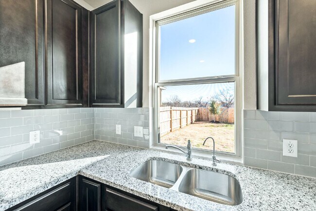 Building Photo - 5118 Sandstone Wy