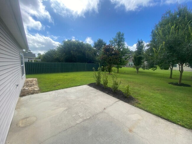 Building Photo - 4 Bedrooms 2.5 Baths in Richmond Hill, Available in 8/10/26!! Located in the sought-after Buckhea...