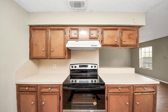 Building Photo - 1006 Perry St