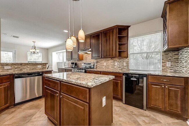 Building Photo - 2910 Smokey Sage Ct