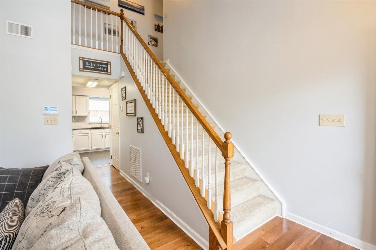 Building Photo - 9430 Cantle Dr