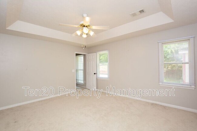 Building Photo - 4015 Shade Valley Dr