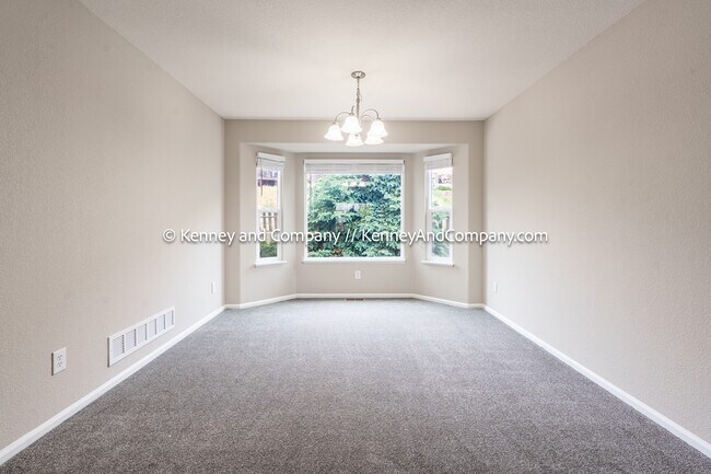 Building Photo - 1672 Smoke Ridge Dr