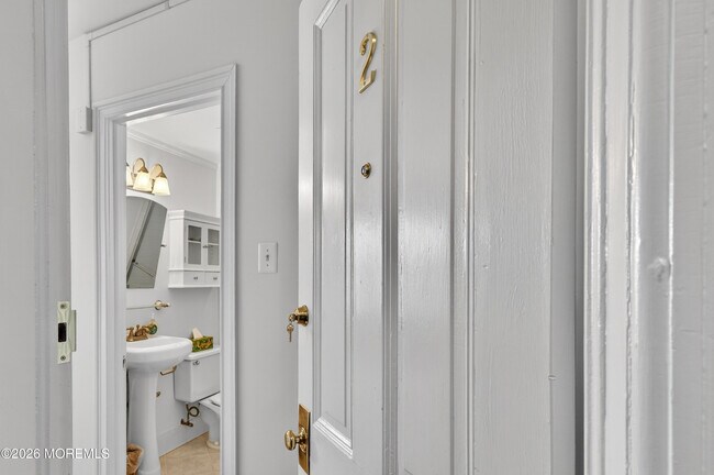 Building Photo - 20 Woodland Ave