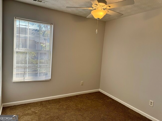 Building Photo - 5663 Windfall Ln