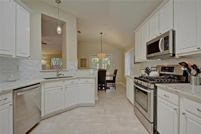 Building Photo - 8604 Neider Dr