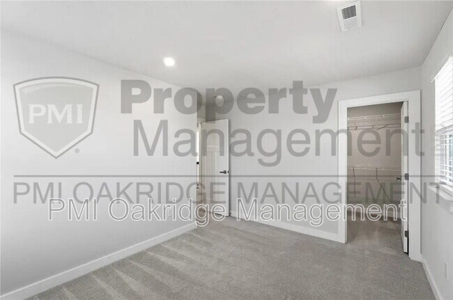 Building Photo - 414 Sydney Dr