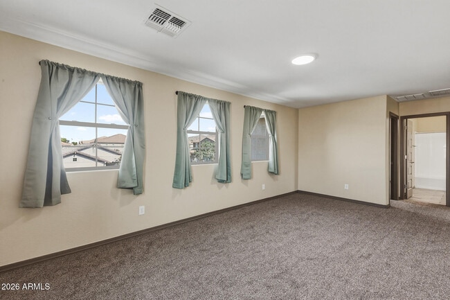 Building Photo - 7422 S 28th Pl