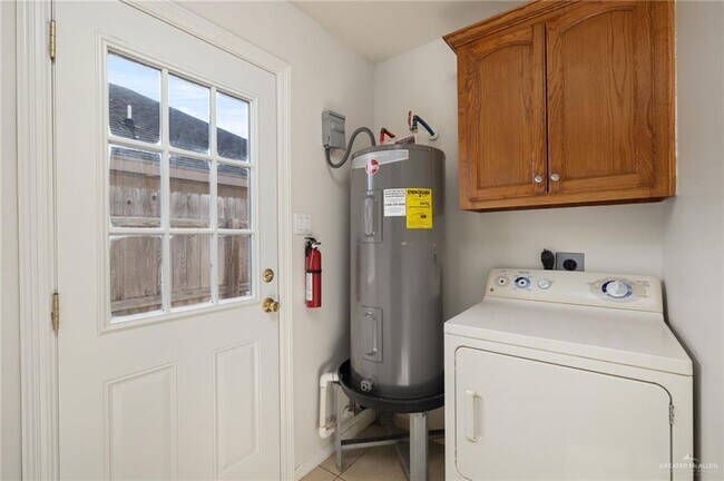 Building Photo - 14 Horsetail Falls