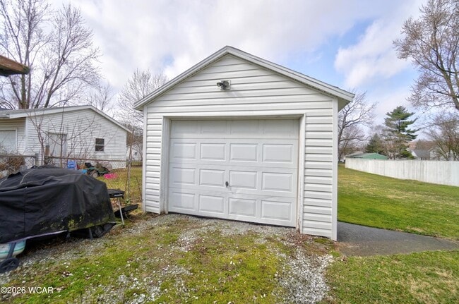 Building Photo - 1141.5 N Main St