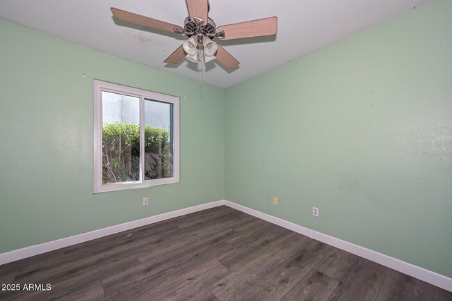 Building Photo - 18203 N 85th Dr