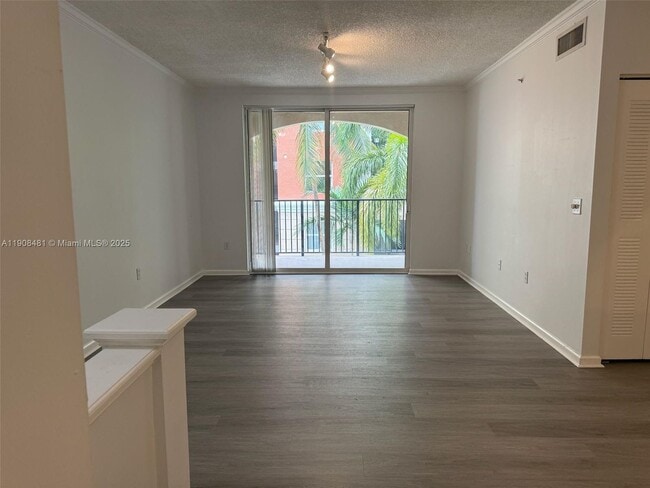 Building Photo - 17100 N Bay Rd