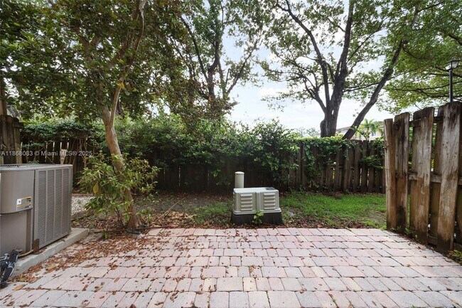 Building Photo - 4970 White Mangrove Way E