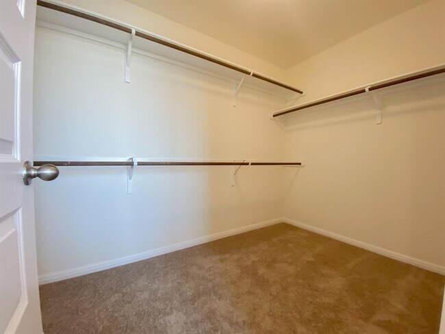 Building Photo - 12010 Corsicana Trl