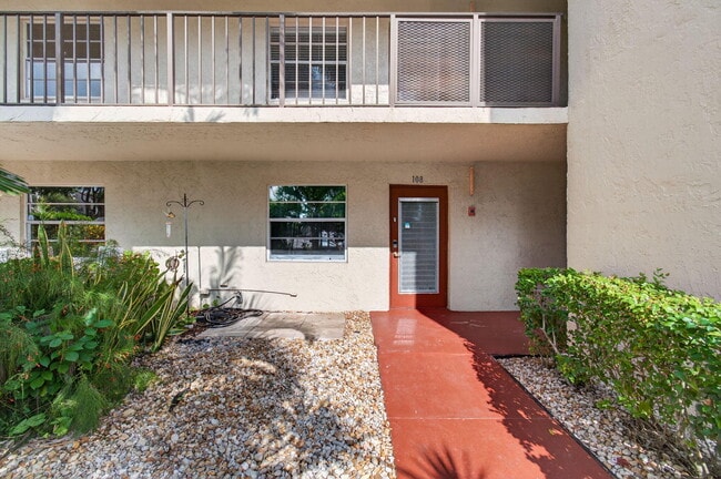 Building Photo - 26 Abbey Ln