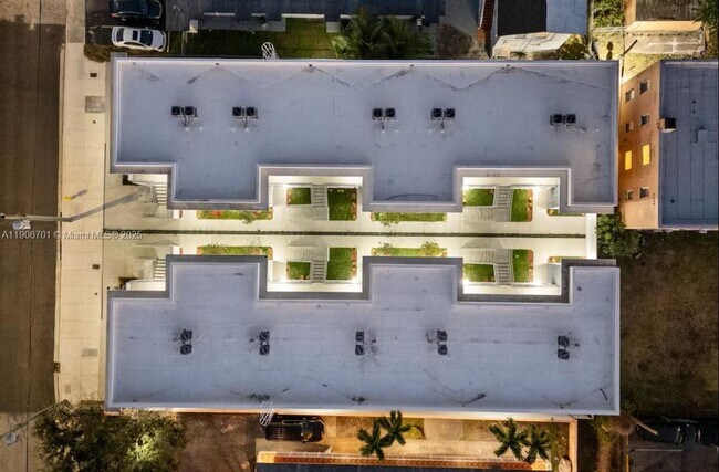 Building Photo - 1542 NW 2nd St