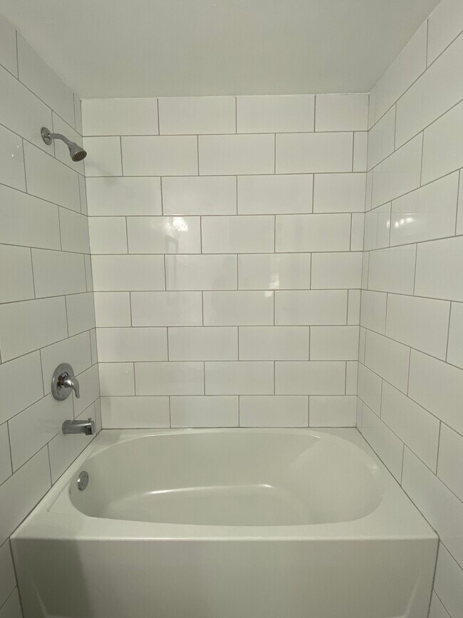 Building Photo - 12120 71st St E