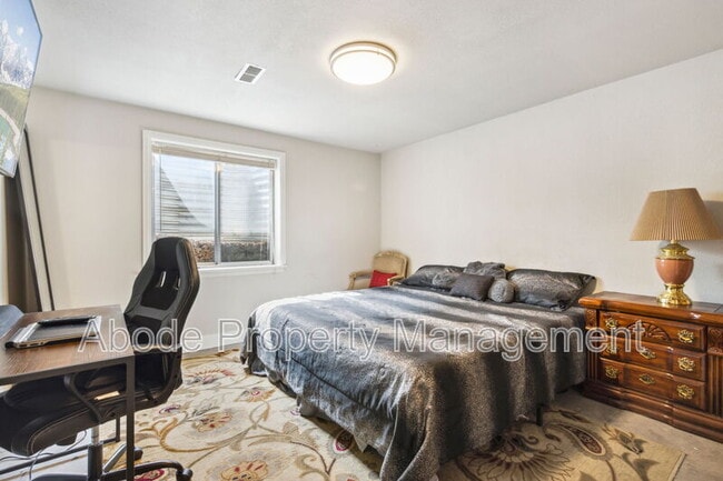 Building Photo - 1200 Patterson Ct