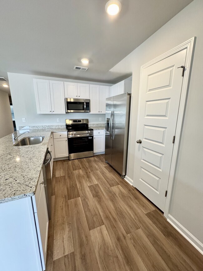 Building Photo - 158 Indigo Pl
