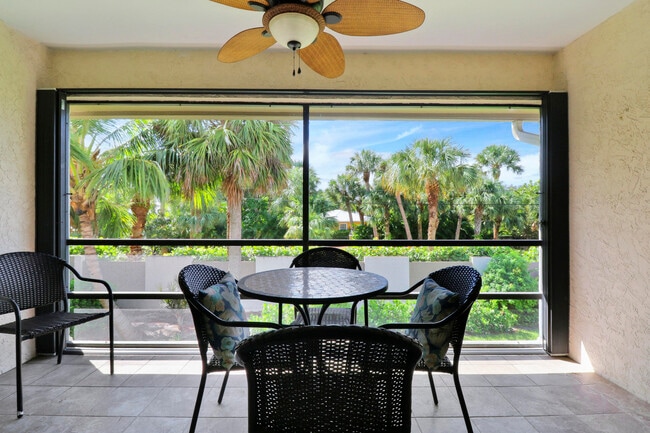 Building Photo - 1600 NE Dixie Hwy