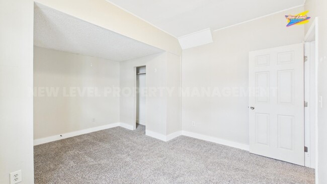 Building Photo - 352 N Holyoke Pl