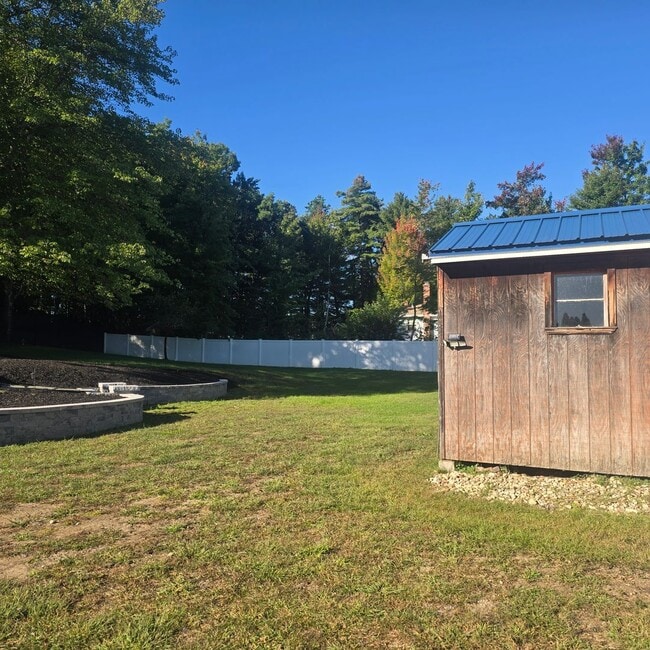 Building Photo - 432 Joseph St Ext