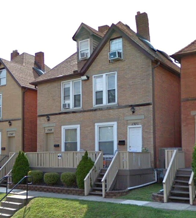 Building Photo - 1369 Indianola Ave