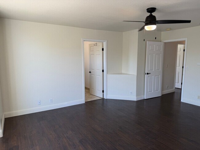 Building Photo - 9223 Camden Lake Way