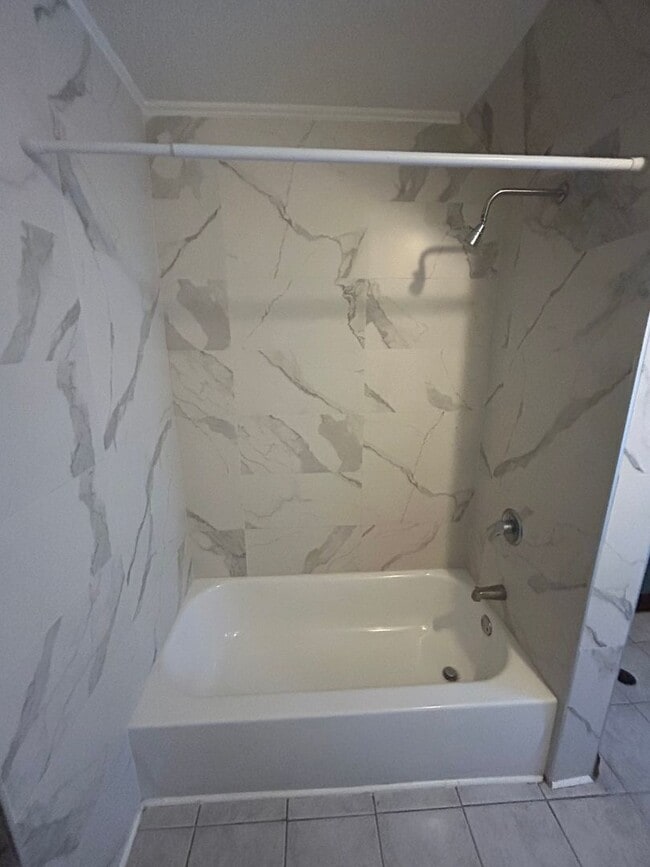 Building Photo - 5827 Lumley St