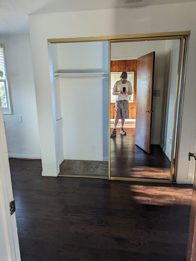 Building Photo - 25126 Feijoa Ave