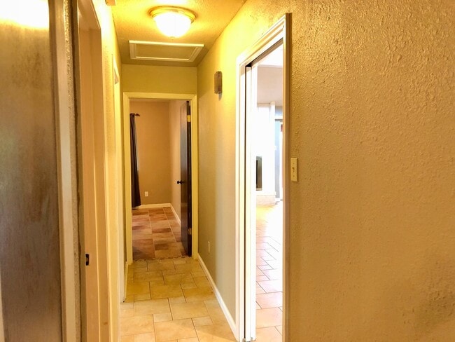 Building Photo - 4910 Babson St