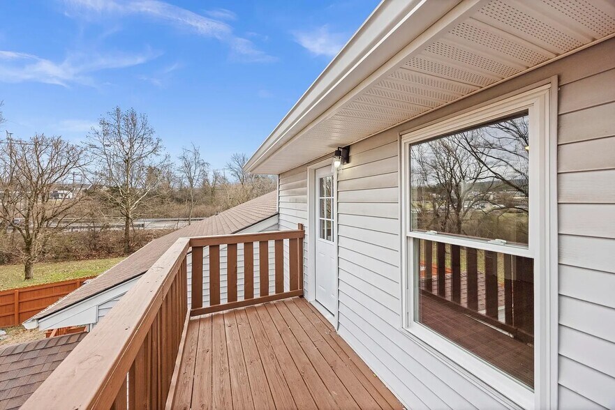 Building Photo - 5702 Brentwood Meadows Cir