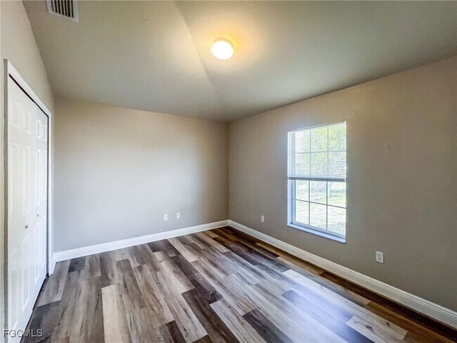 Building Photo - 4304 12th St W