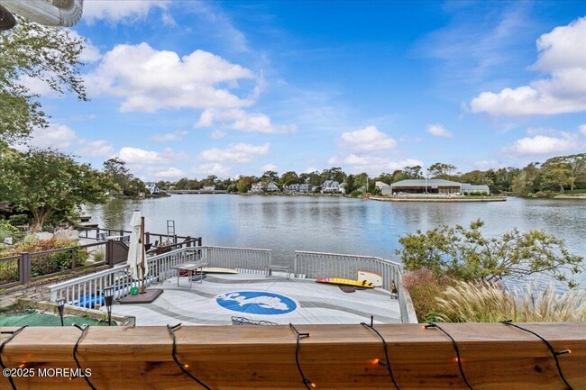 Building Photo - 1503 Comstock St