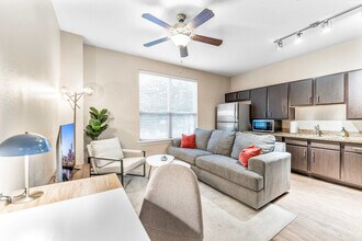 Building Photo - 501 E Oltorf St