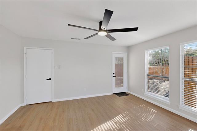 Building Photo - 1009 Lake Bluff Dr