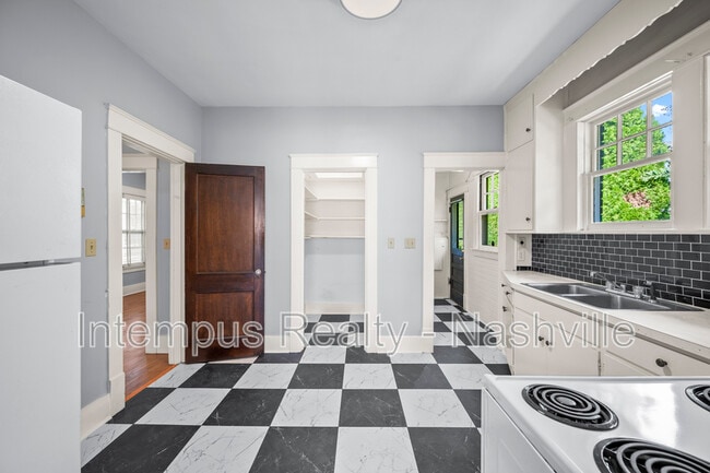 Building Photo - 1508 Gale Ln