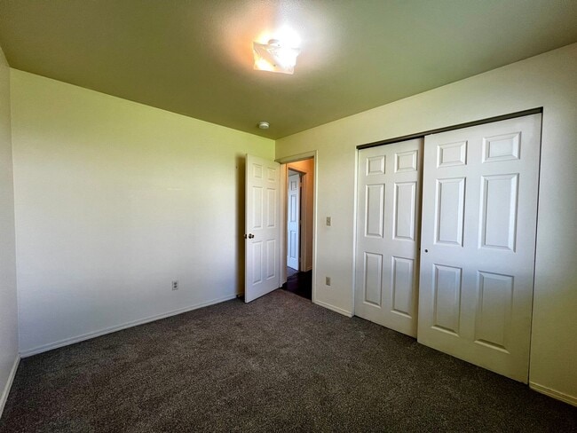Building Photo - 5301 Tumac Dr