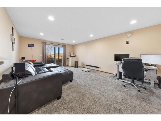 Building Photo - 5125 Holly Ln N