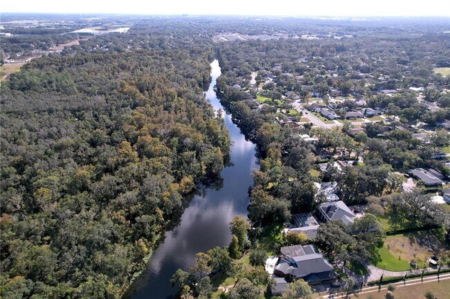 Building Photo - 1601 Riverhills Dr