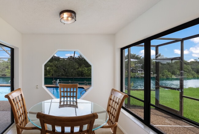 Building Photo - 5424 America Dr