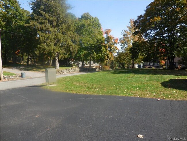 Building Photo - 78 Duncan Ave